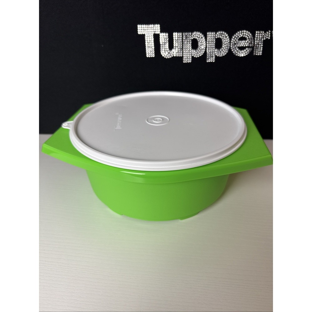Tupperware Tortilla Keeper Green With White Seal 12 cup New